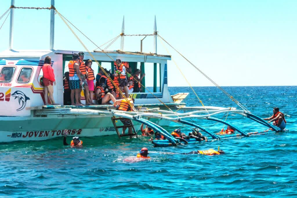 Boracay Island Explorer Tour (Island Hopping)